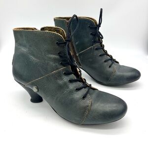 Fly London Dark Green Witchy Lace-Up Ankle Boots w Cone Heel Eu 39 (US 8-8.5)